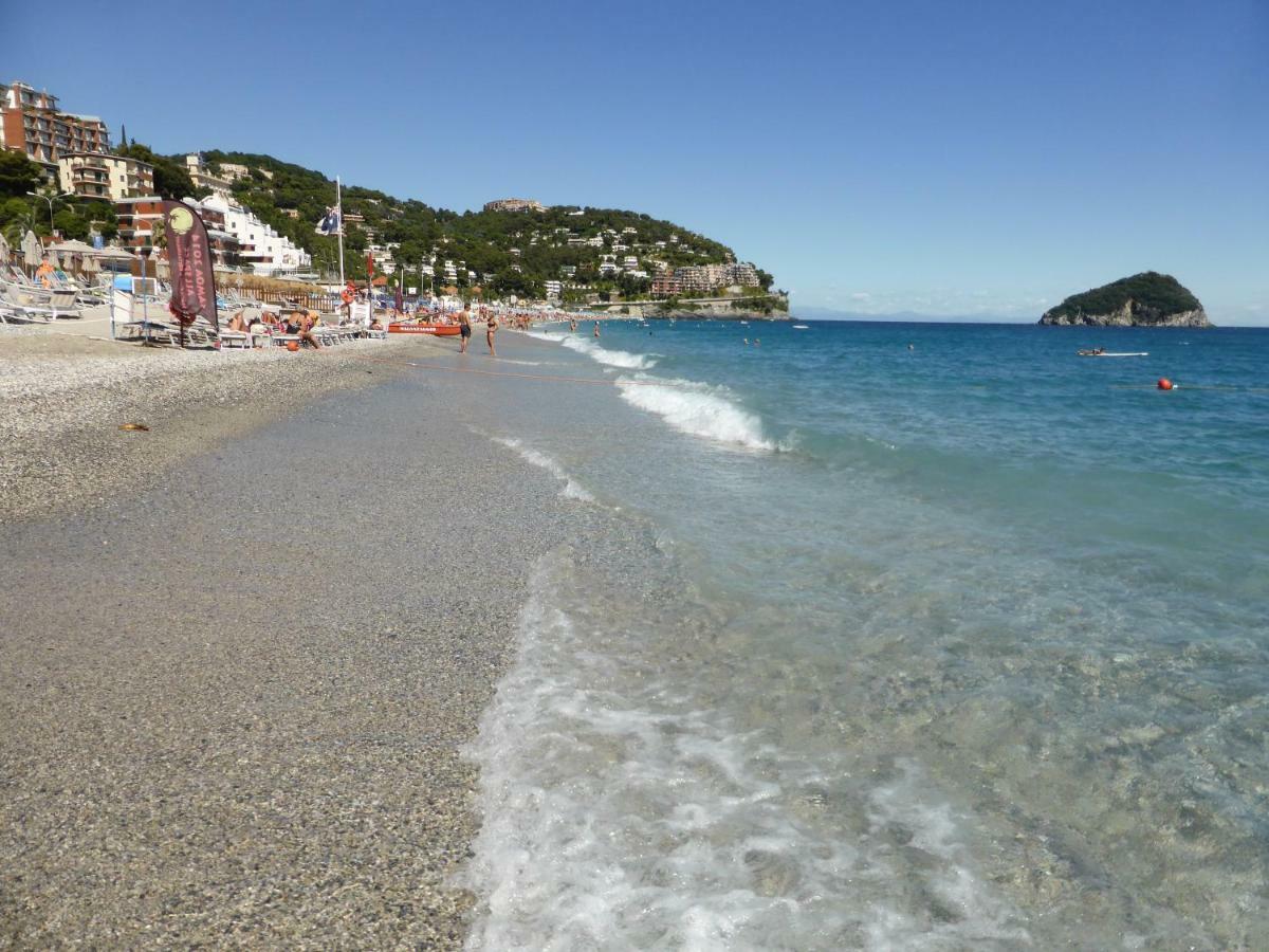 Soqquadro Art&Relax - Spotorno Daire Dış mekan fotoğraf